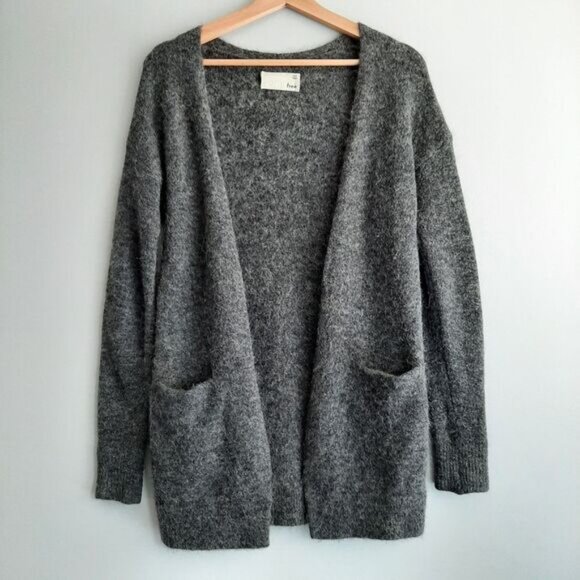 WILFRED FREE Aritzia Aronson Sweater Cardigan Fuzzy Knit Gray Sz XXS - Picture 3 of 15